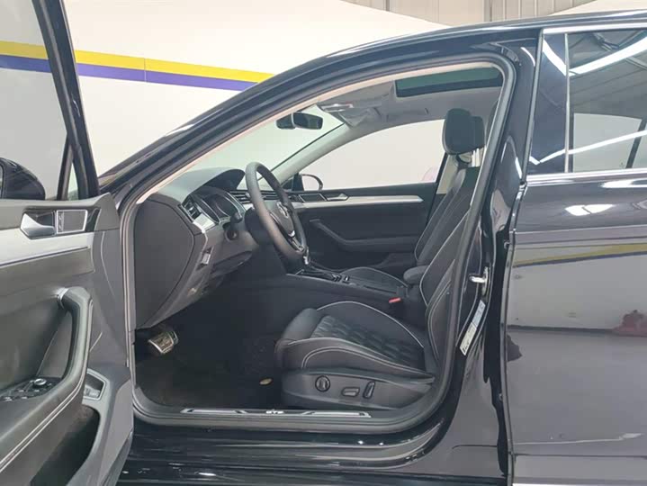 Фото 9 - Volkswagen Magotan GTE Hybrid