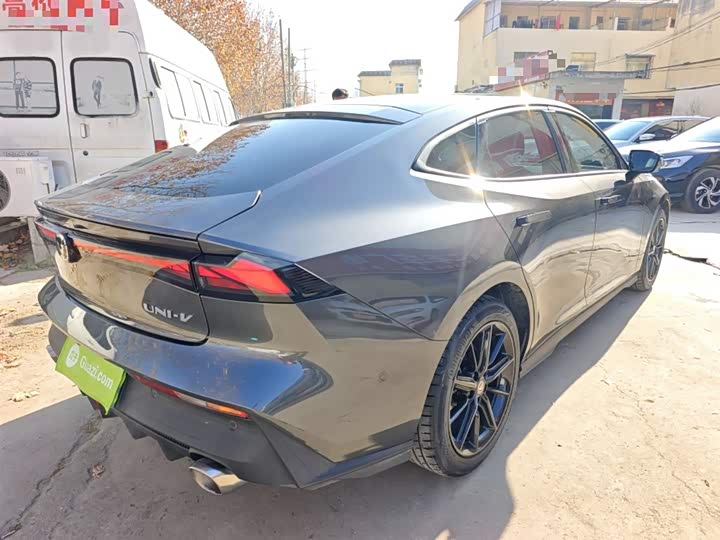 Фото 7 - Changan UNI-V