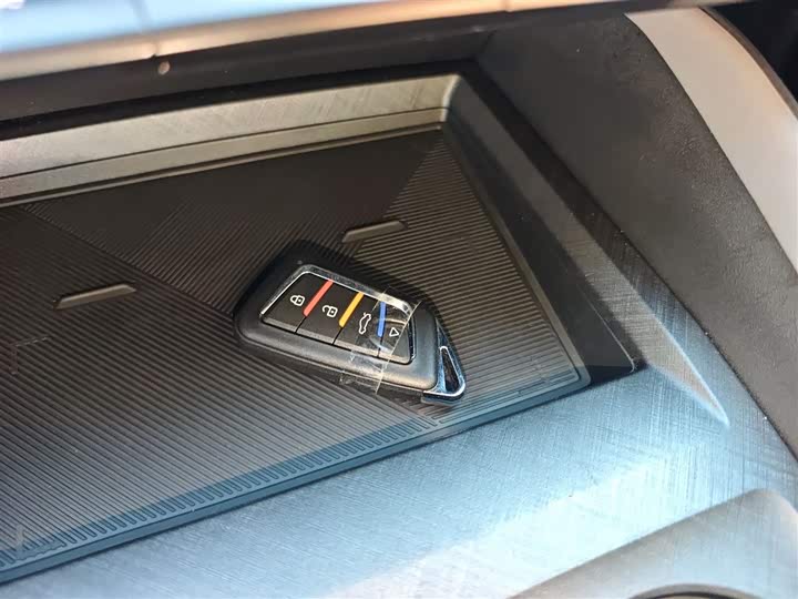 Фото 9 - Changan UNI-V