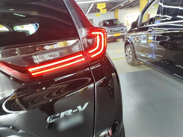 Фото 8 - Honda CR-V