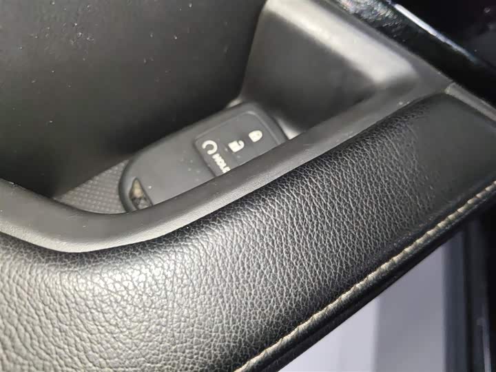 Фото 9 - Honda CR-V