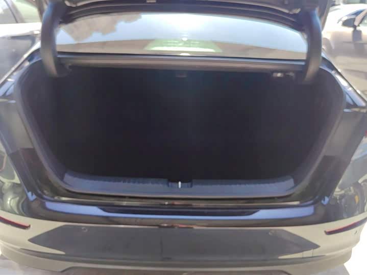 Фото 4 - Honda Accord