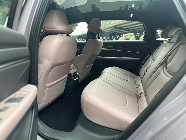 Фото 9 - XPeng Mona M03