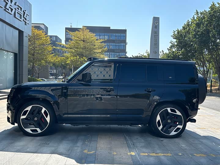 Фото 4 - Land Rover Defender