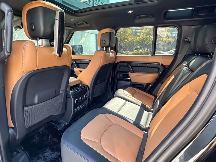 Фото 7 - Land Rover Defender