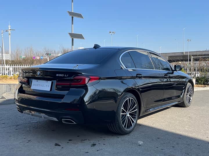 Фото 6 - BMW 5 Series