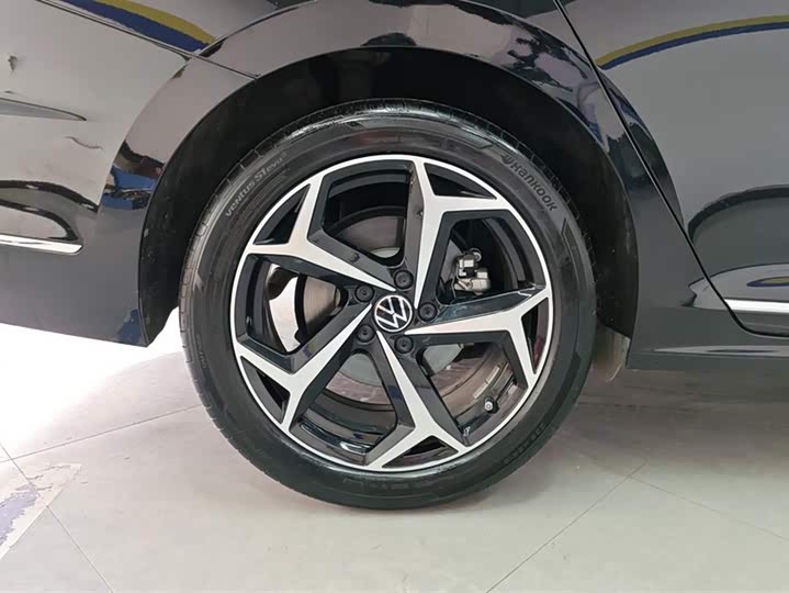 Фото 6 - Volkswagen Passat