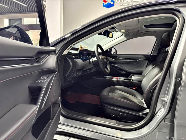 Фото 4 - Ford Mondeo