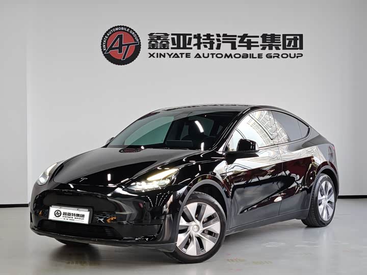 Фото 2 - Tesla Model Y