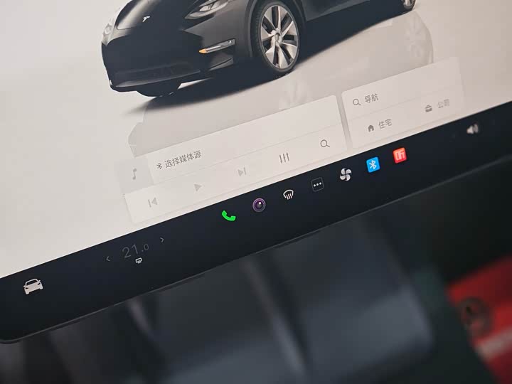 Фото 9 - Tesla Model Y