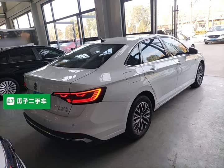 Фото 7 - Volkswagen Sagitar L