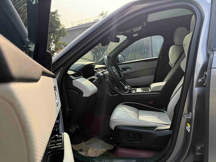 Фото 5 - Land Rover Range Rover Velar