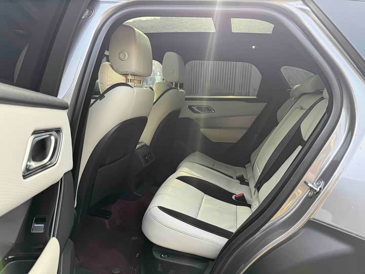 Фото 6 - Land Rover Range Rover Velar