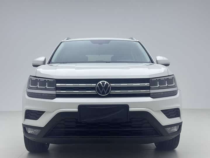 Фото 2 - Volkswagen Tharu