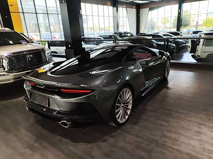 Фото 3 - McLaren GT