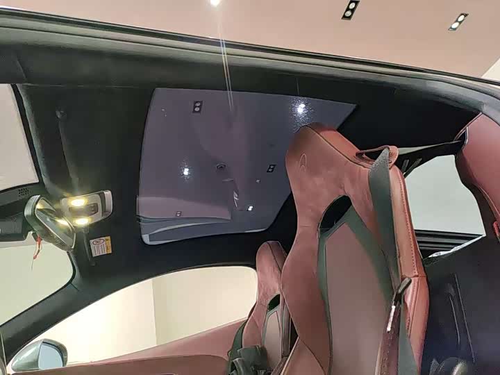 Фото 5 - McLaren GT