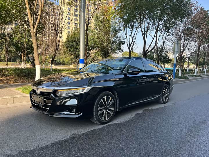 Фото 1 - Honda Accord