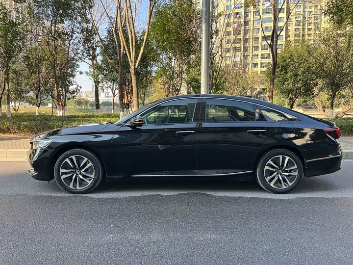 Фото 3 - Honda Accord