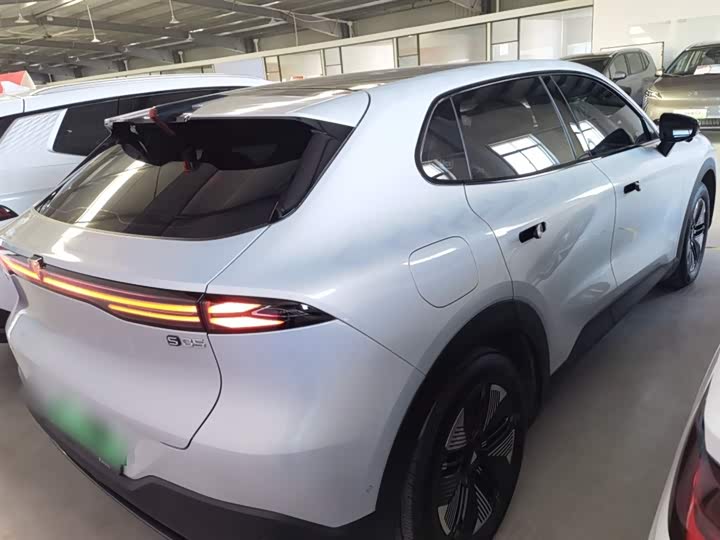 Фото 7 - Changan Deepal S05