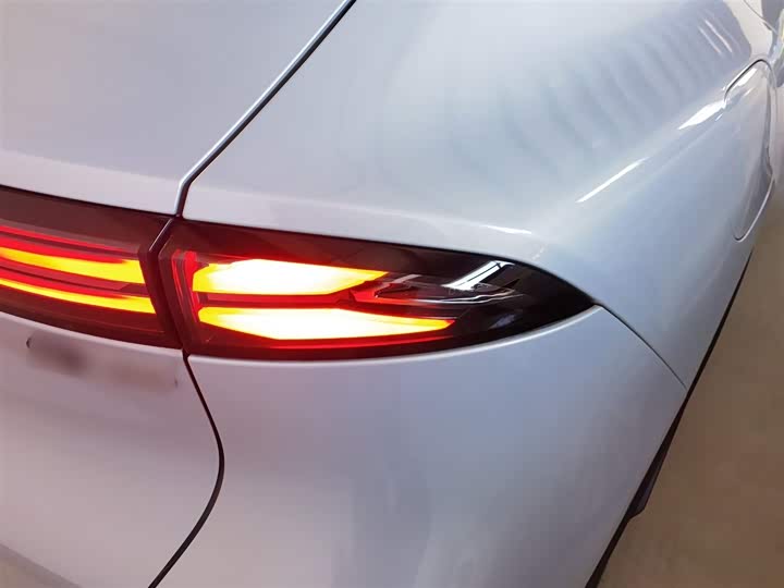 Фото 8 - Changan Deepal S05