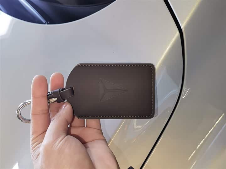 Фото 9 - Changan Deepal S05