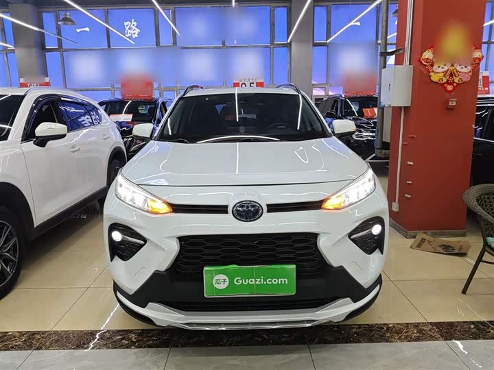 Фото 3 - Toyota Wildlander