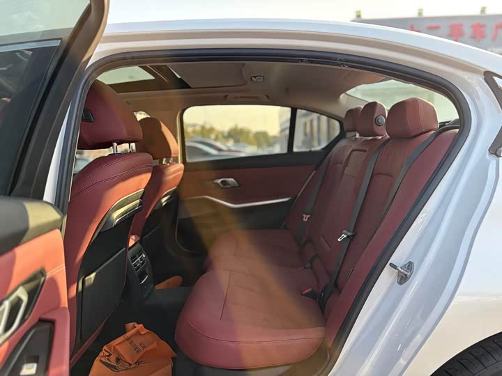 Фото 8 - BMW 3 Series