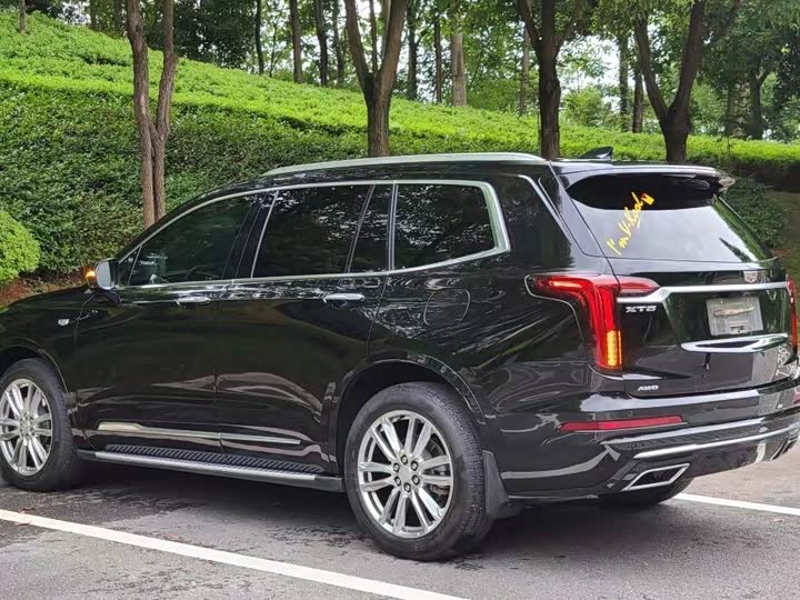 Фото 7 - Cadillac XT6