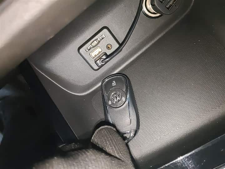 Фото 9 - Buick GL6