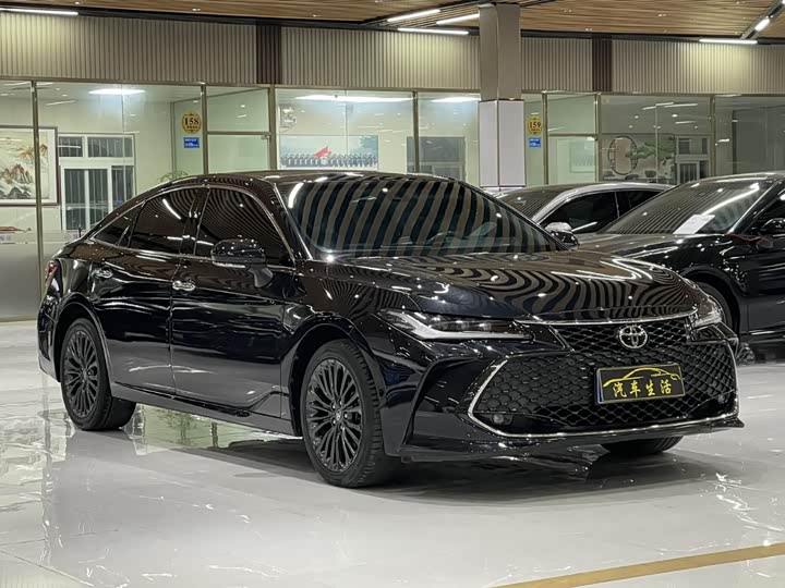 Фото 2 - Toyota Avalon