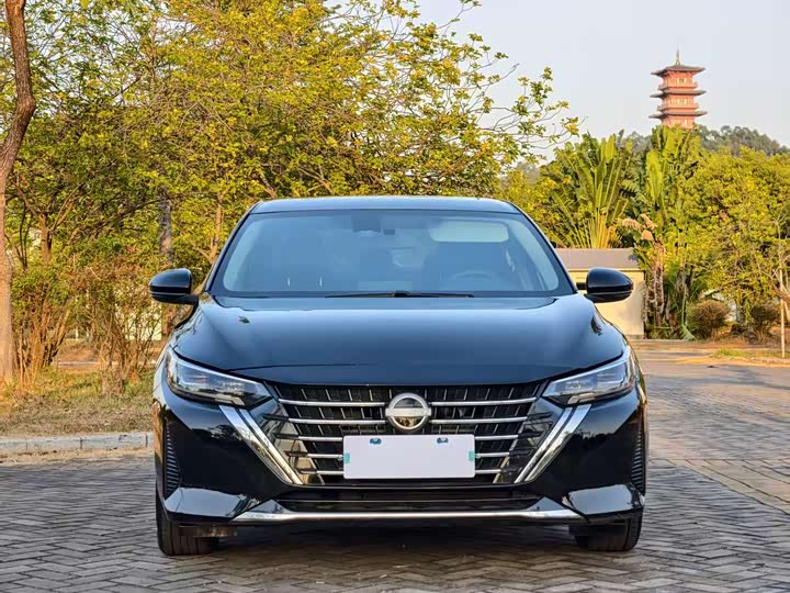 Фото 3 - Nissan Sylphy