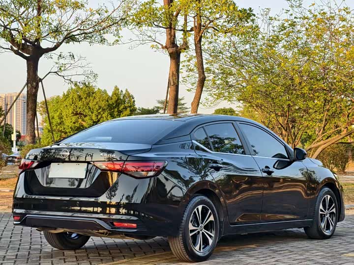 Фото 7 - Nissan Sylphy