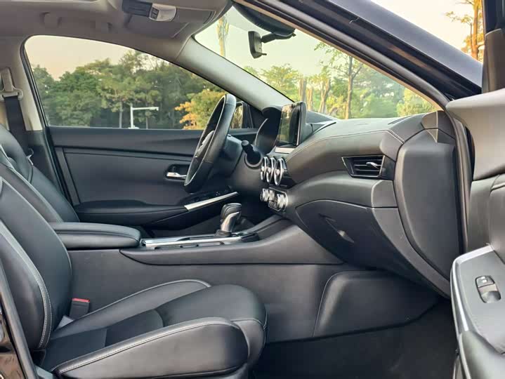 Фото 8 - Nissan Sylphy