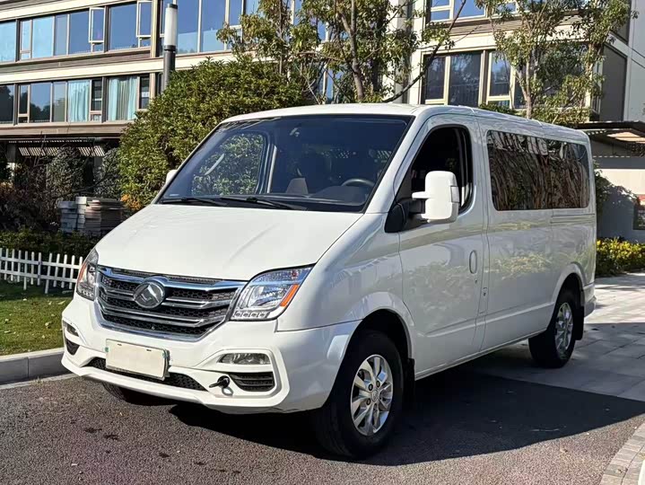 Фото 1 - Maxus V80