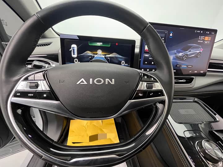 Фото 8 - GAC Aion V