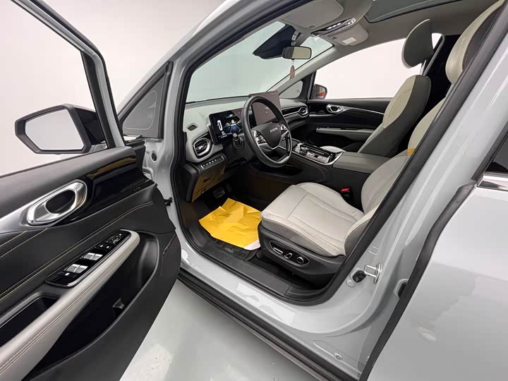 Фото 9 - GAC Aion V