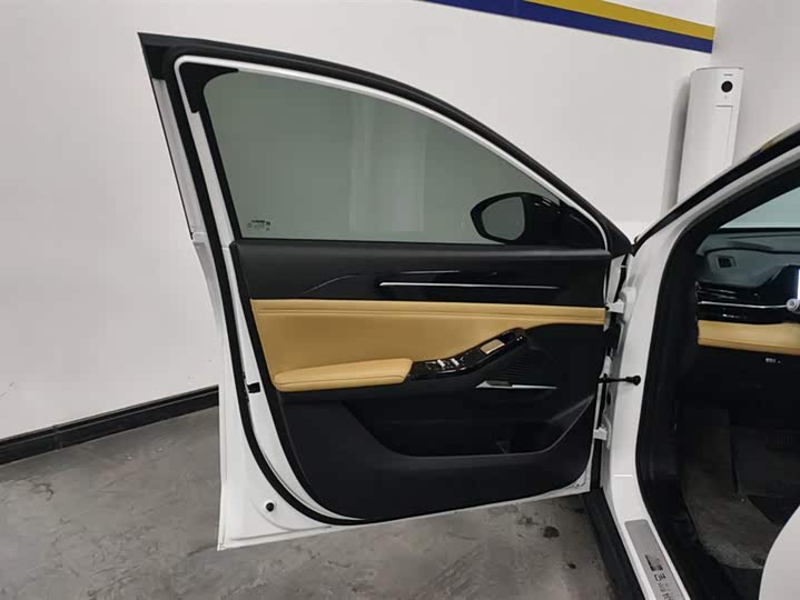 Фото 7 - Geely Galaxy L6