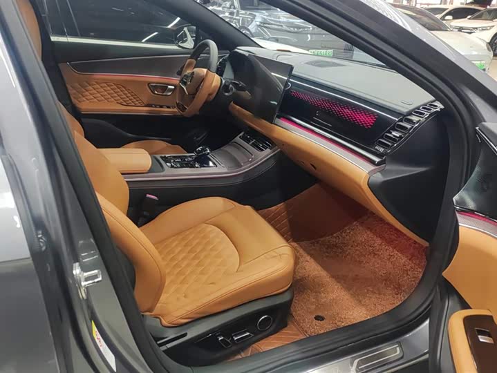 Фото 8 - BYD Han