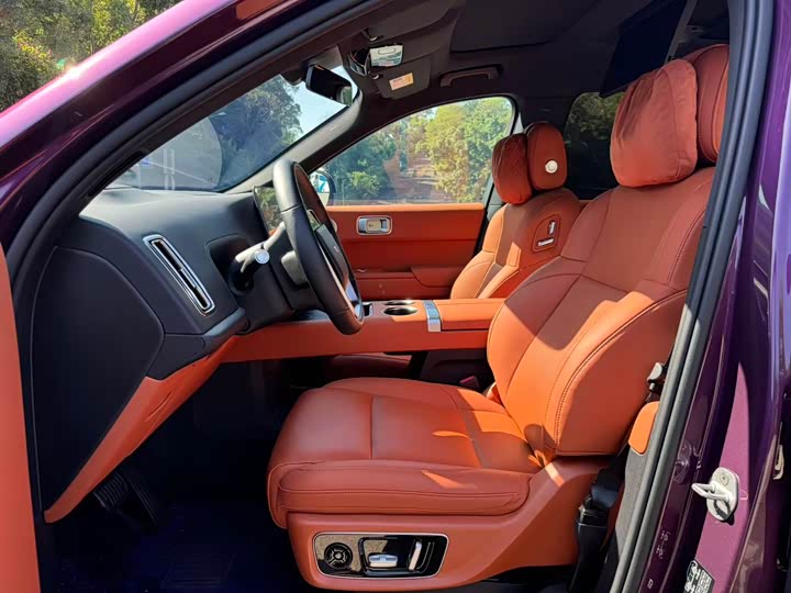 Фото 8 - LiXiang L9