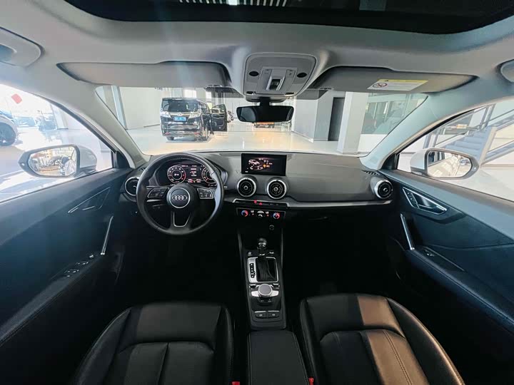 Фото 5 - Audi Q2L