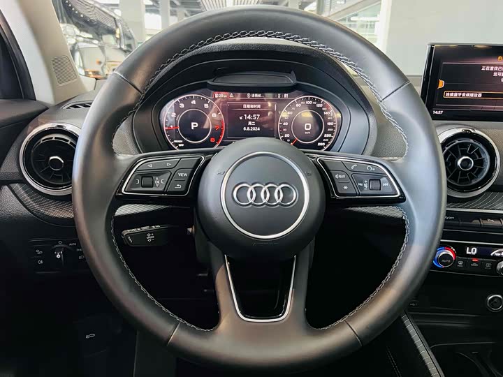 Фото 8 - Audi Q2L