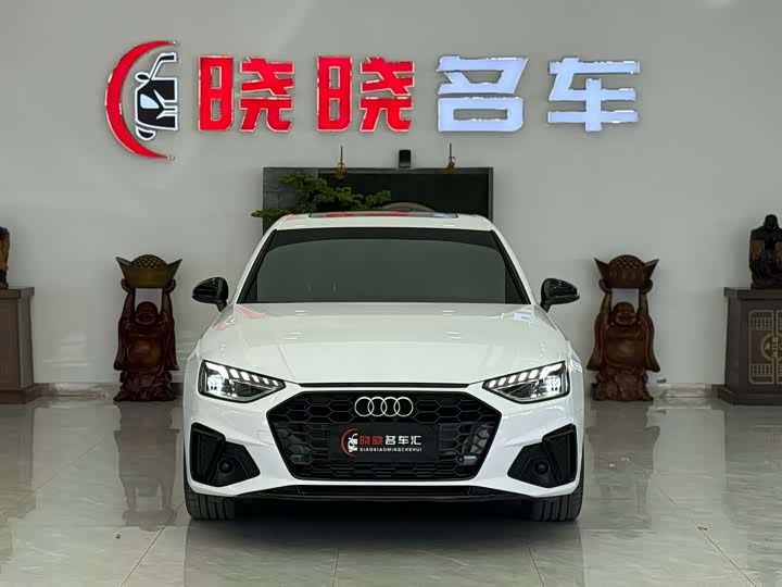 Фото 1 - Audi A4L