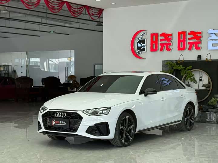 Фото 2 - Audi A4L