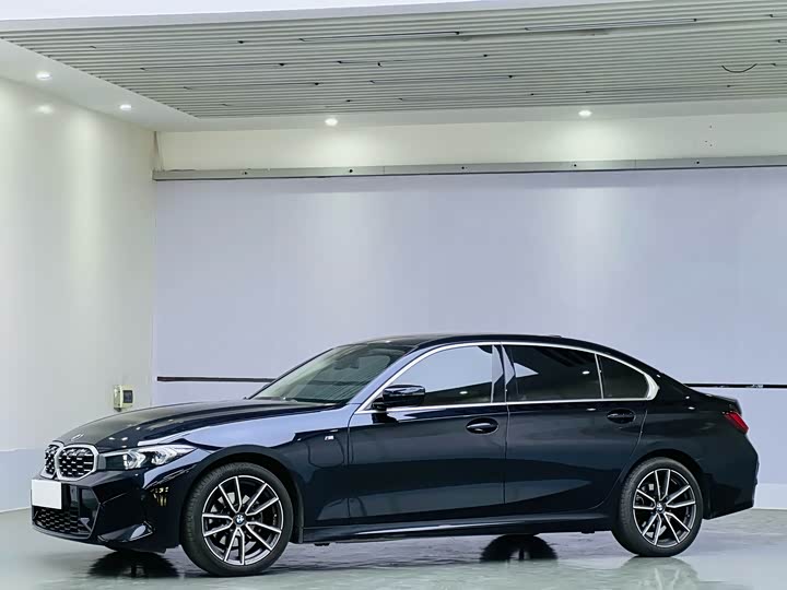 Фото 1 - BMW 3 Series