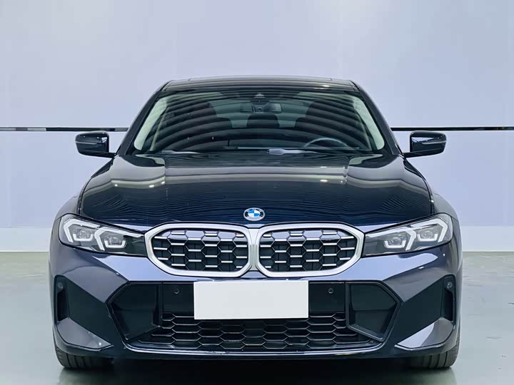 Фото 2 - BMW 3 Series