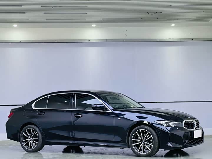 Фото 3 - BMW 3 Series