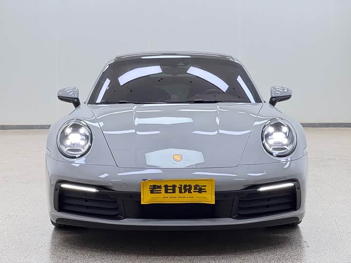 Фото 2 - Porsche 911