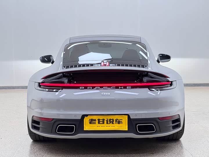 Фото 6 - Porsche 911