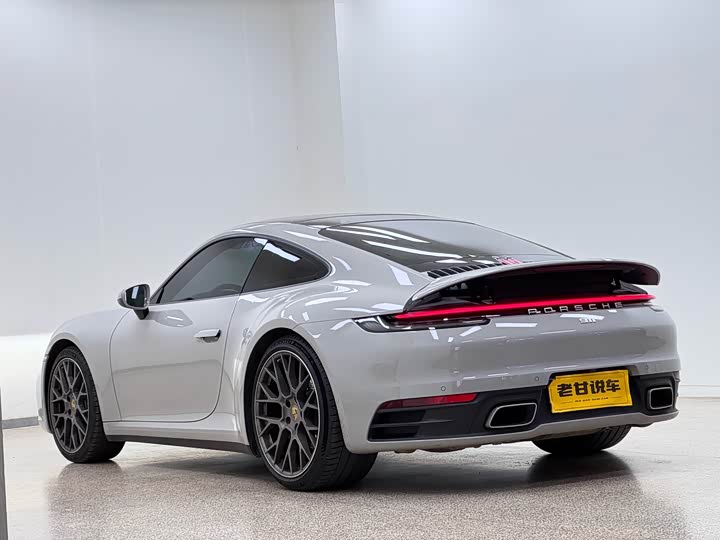 Фото 7 - Porsche 911