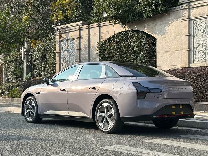 Фото 4 - XPeng Mona M03